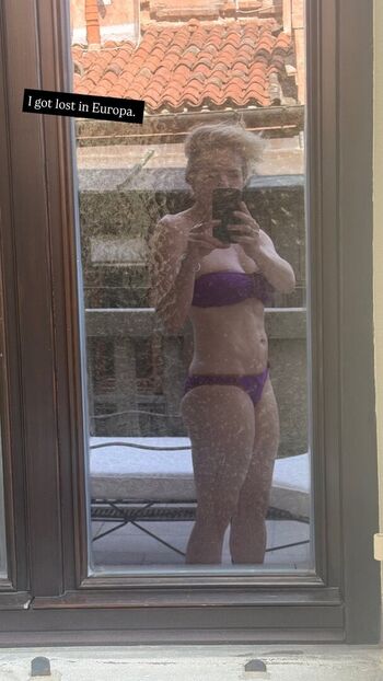 Chelsea handler leaked private photo uncensored HD quality