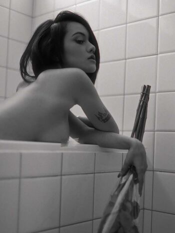 Chinnipha khlaichans page leaked private photo uncensored HD quality