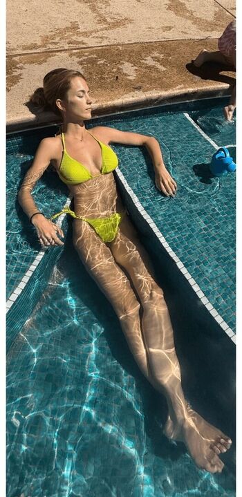 Chloe east page leaked private photo uncensored HD quality