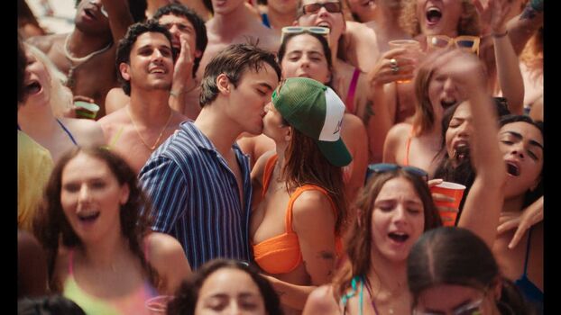 Chloe east leaked private photo uncensored HD quality