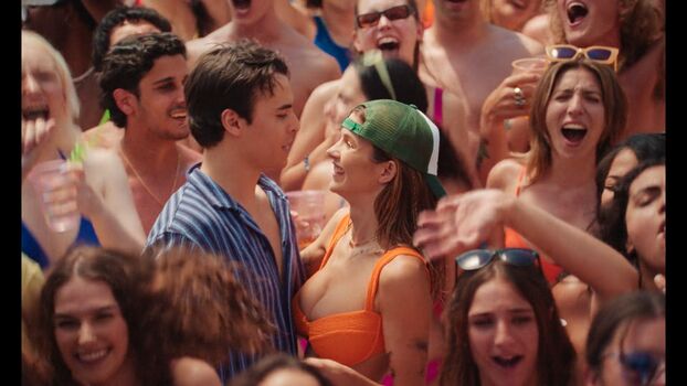 Chloe east leaked private photo uncensored HD quality