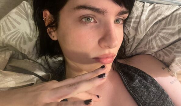 Claireyael leaked private photo uncensored HD quality