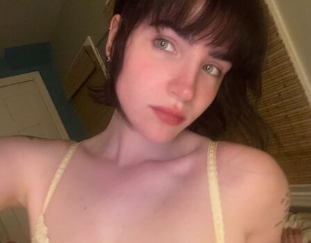 Claireyael leaked private photo uncensored HD quality
