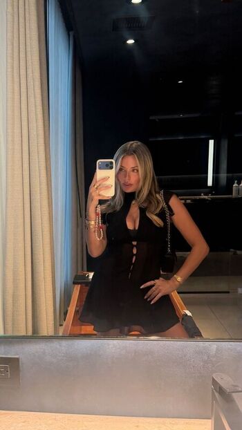Corinna kopf  page leaked private photo uncensored HD quality