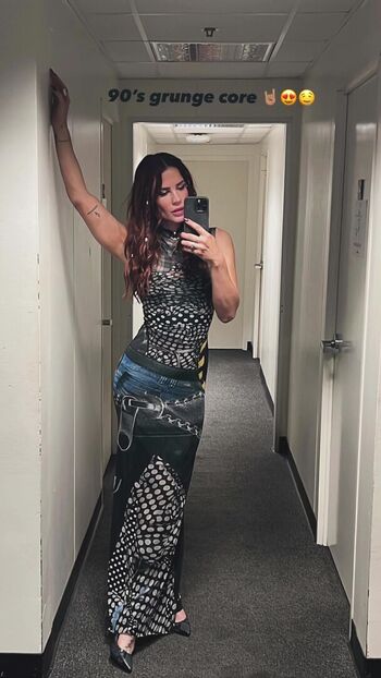 Courtney hope leaked private photo uncensored HD quality