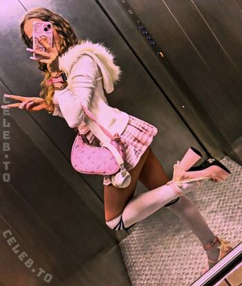 Crystalmarykitty page leaked private photo uncensored HD quality
