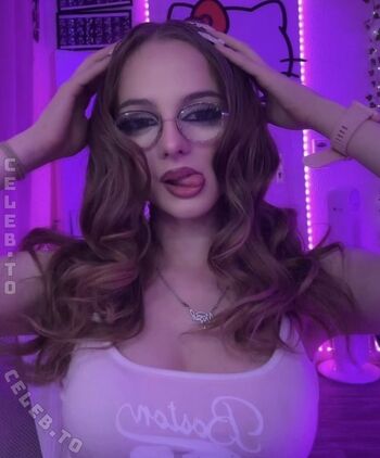 Crystalmarykitty page leaked private photo uncensored HD quality