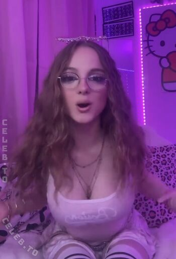 Crystalmarykitty leaked private photo uncensored HD quality