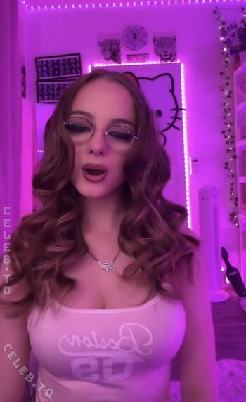 Crystalmarykitty leaked private photo uncensored HD quality