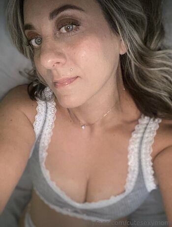 Cutesexymom page leaked private photo uncensored HD quality