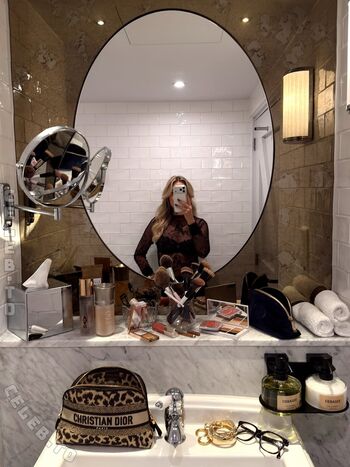 Dagi bee  page leaked private photo uncensored HD quality