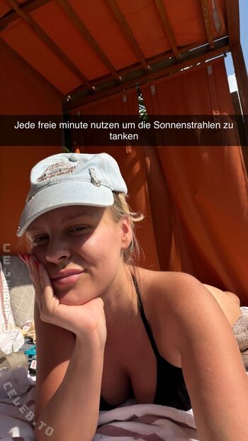 Dagi bee leaked private photo uncensored HD quality