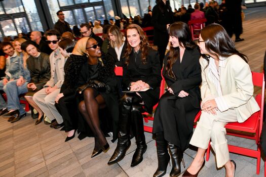 Dakota johnson page leaked private photo uncensored HD quality