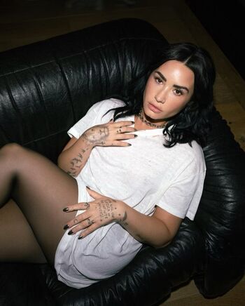 Demi lovato page leaked private photo uncensored HD quality