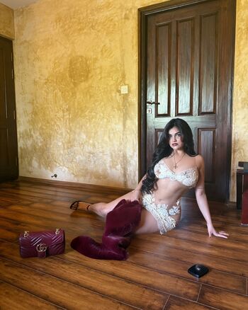 Devika bhardwaj page leaked private photo uncensored HD quality