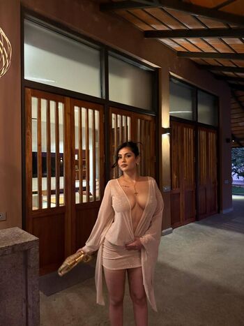 Devika bhardwaj page leaked private photo uncensored HD quality