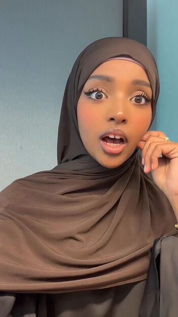Earthtokhadija leaked private photo uncensored HD quality