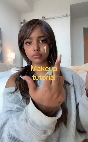 Earthtokhadija leaked private photo uncensored HD quality
