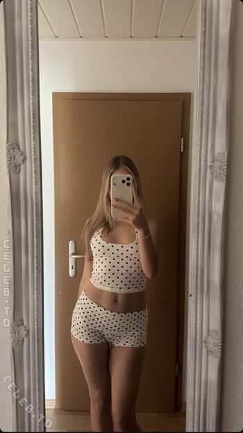 Einfachlia leaked private photo uncensored HD quality