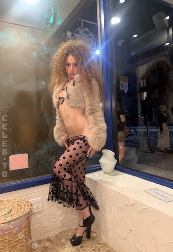 Eliana kalogeras leaked private photo uncensored HD quality