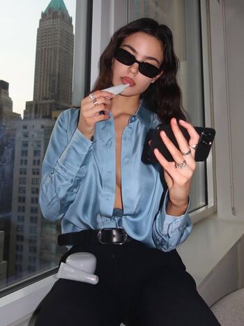 Ella mendelsohn page leaked private photo uncensored HD quality