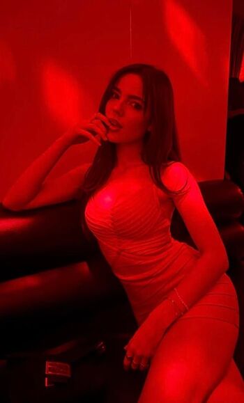 Ella mendelsohn page leaked private photo uncensored HD quality