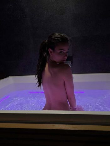 Ella mendelsohn leaked private photo uncensored HD quality