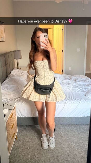 Eloise head leaked private photo uncensored HD quality