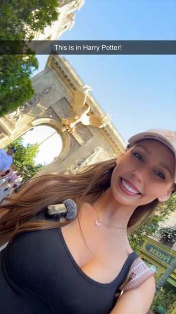 Eloise head leaked private photo uncensored HD quality