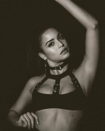 Emilia mernes page leaked private photo uncensored HD quality