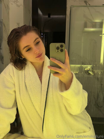 Emiliallure leaked private photo uncensored HD quality