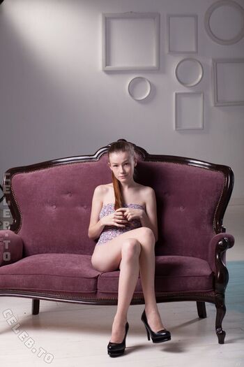 Emily bloom  page leaked private photo uncensored HD quality