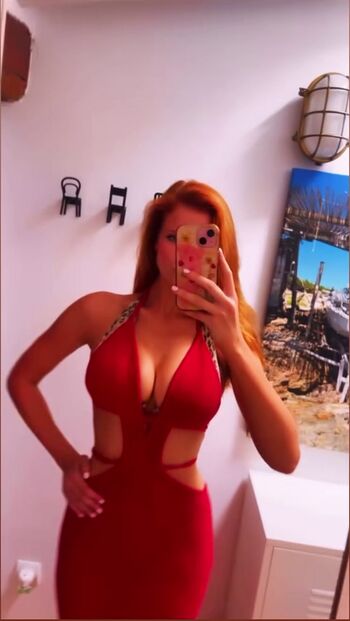 Emily deyt aysage leaked private photo uncensored HD quality