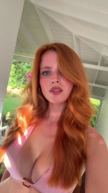 Emily deyt aysage leaked private photo uncensored HD quality