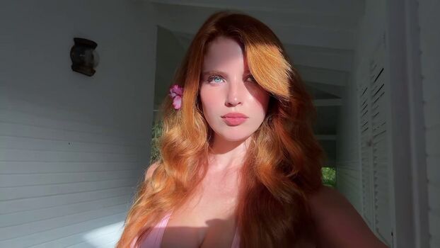 Emily deyt aysage leaked private photo uncensored HD quality
