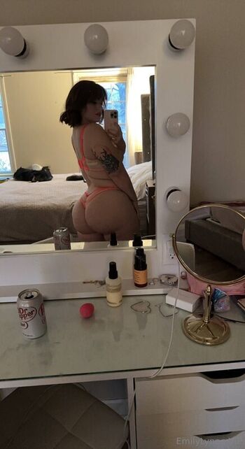 Emily lynne leaked private photo uncensored HD quality