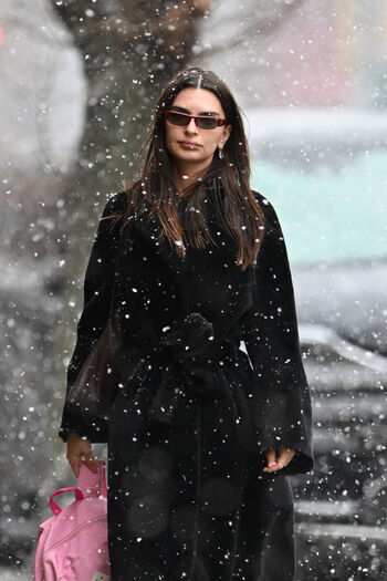 Emily ratajkowski  page leaked private photo uncensored HD quality