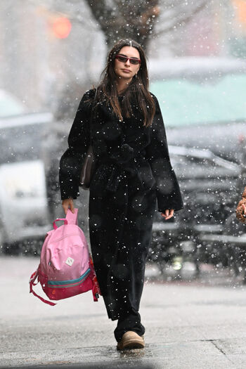 Emily ratajkowski  page leaked private photo uncensored HD quality