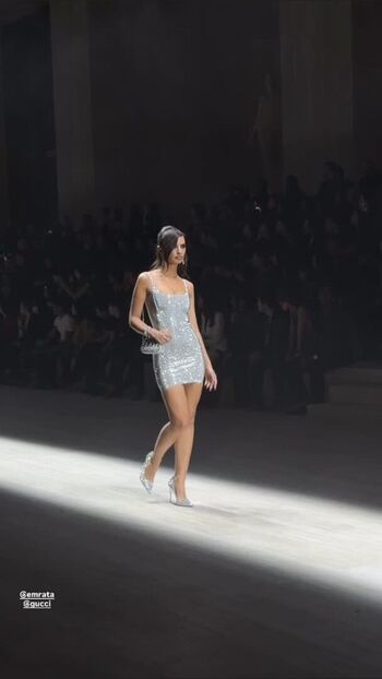 Emily ratajkowski  page leaked private photo uncensored HD quality