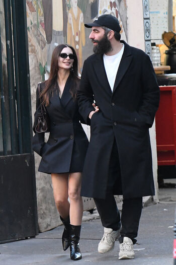 Emily ratajkowski  page leaked private photo uncensored HD quality