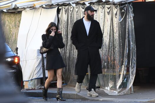 Emily ratajkowski  page leaked private photo uncensored HD quality