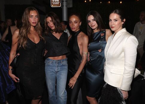 Emily ratajkowski  page leaked private photo uncensored HD quality