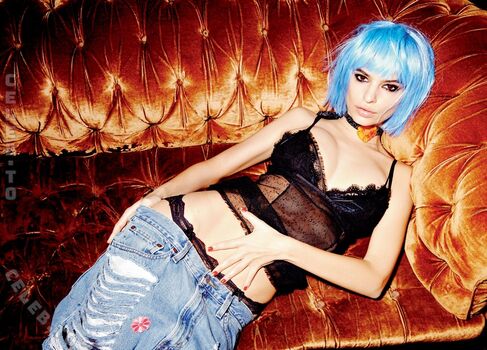 Emily ratajkowski  page leaked private photo uncensored HD quality