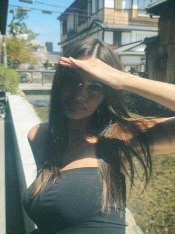 Emily ratajkowski  page leaked private photo uncensored HD quality