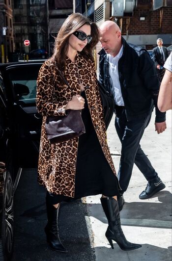 Emily ratajkowski leaked private photo uncensored HD quality