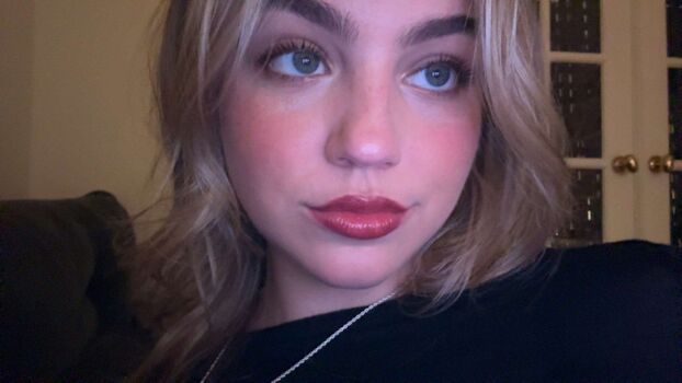 Emma brooks page leaked private photo uncensored HD quality