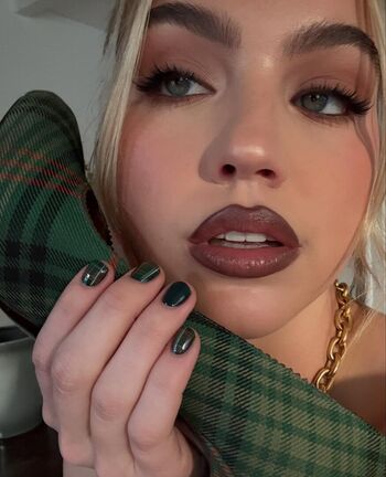 Emma brooks page leaked private photo uncensored HD quality