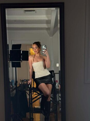 Emma brooks page leaked private photo uncensored HD quality