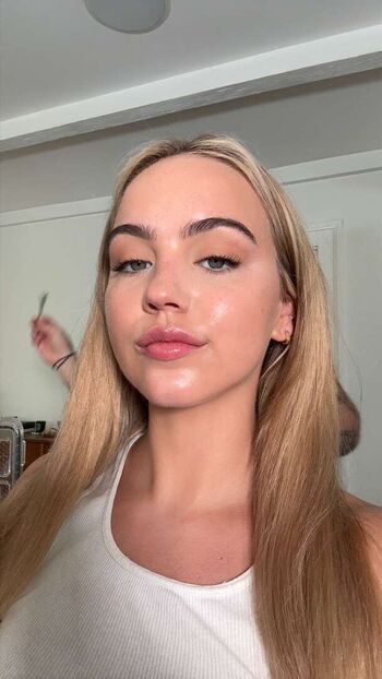 Emma brooks leaked private photo uncensored HD quality