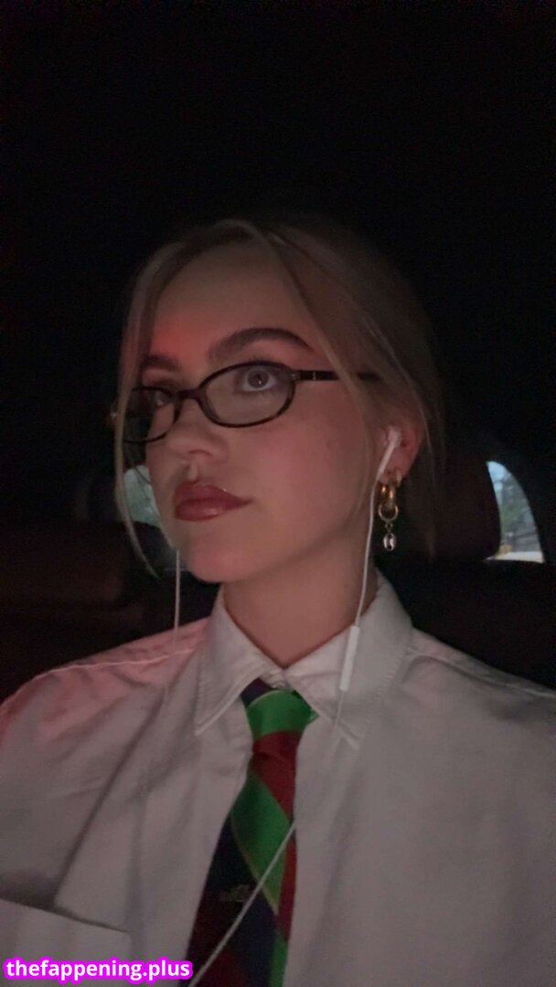 Photos/e/m/emily elizabth //emily elizabth  .jpg leaked private photo uncensored HD quality